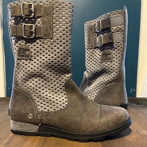 Sorel Major perforated slouch boot *Never Worn*